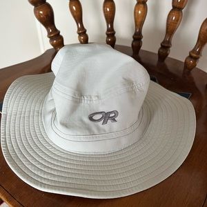 Outdoor Research “Helios” UPF 50+ Sun/Hiking Hat~Chin Strap~Large~Like New